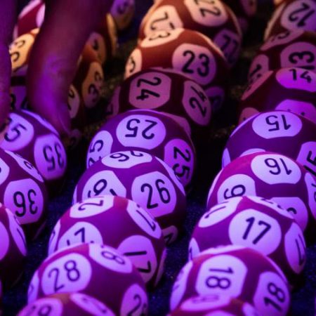 Житель Британии выиграл в лотерею почти $150 млн