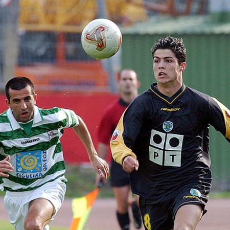 Роналду играл в Лиге Европы, когда она еще называлась Кубком УЕФА. Это было 20 лет назад