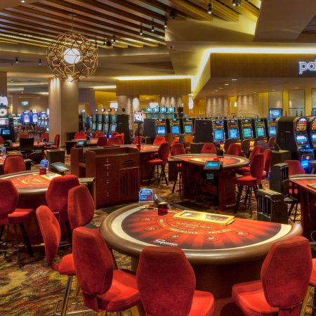 В казино Melco в Макао открылись игровые зоны только для иностранцев